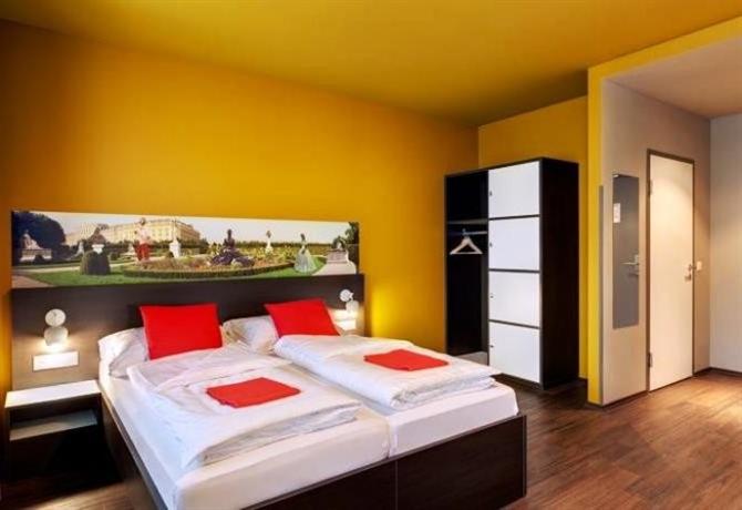 Cheap Hotels in Vienna: Hotel Meininger Downtown Sissi