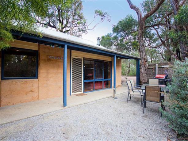 Photo: Split Point Cottages Photo: Split Point Cottages