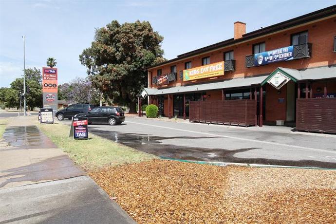 Photo: Rose & Crown Hotel Adelaide Photo: Rose & Crown Hotel Adelaide