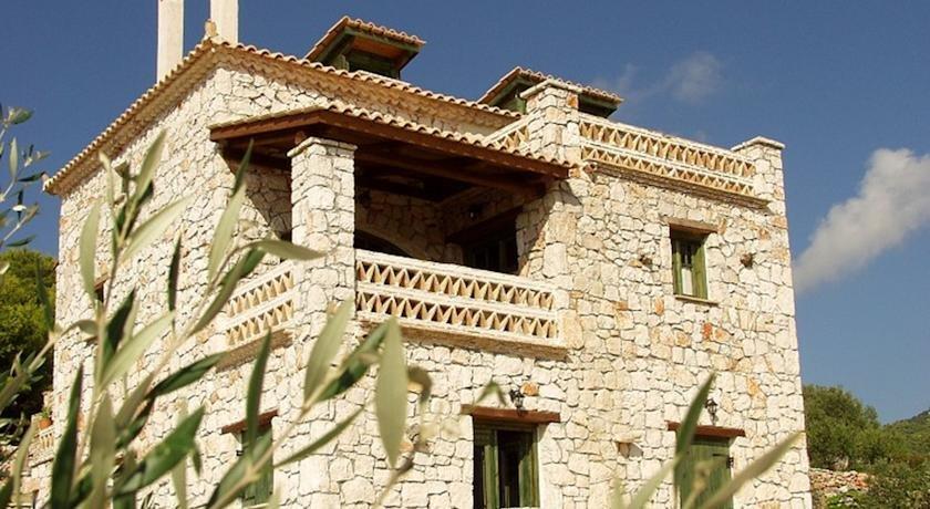 雷沃拉传统石头别墅和公寓酒店 revera traditional stone villas