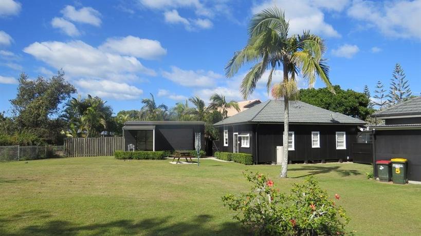 Photo: Shirley Street Beach Houses Photo: Shirley Street Beach Houses
