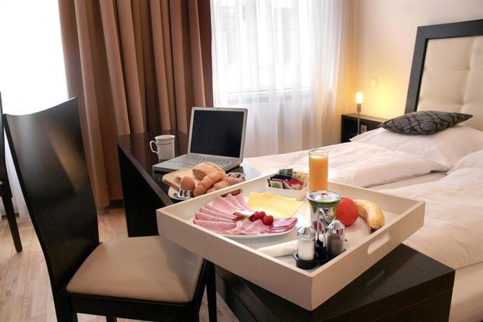 Vienna Bed and Breakfast: Pension a und a