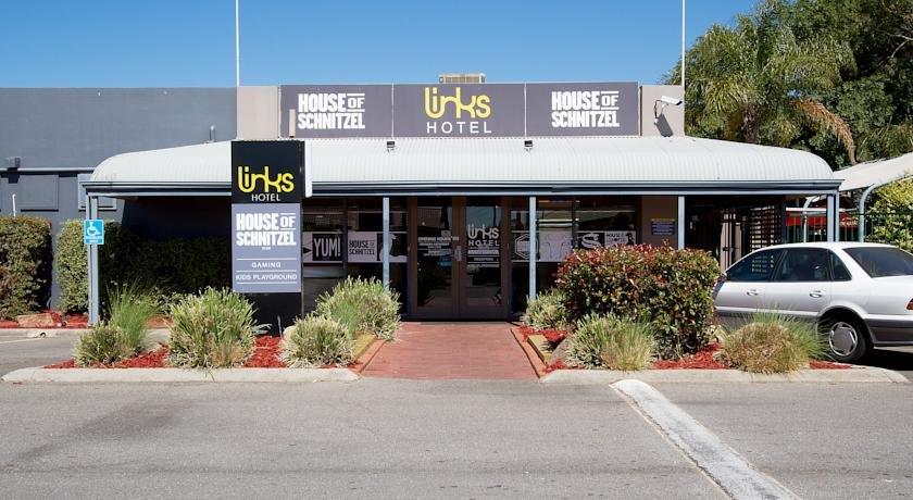 Photo: Links Hotel Adelaide Photo: Links Hotel Adelaide