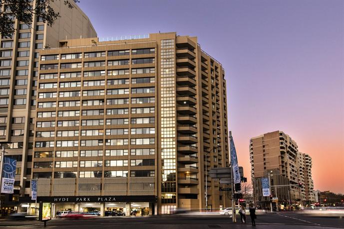 Photo: Oaks Hyde Park Plaza Photo: Oaks Hyde Park Plaza