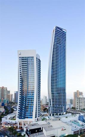 Photo: Hilton Surfers Paradise Hotel Photo: Hilton Surfers Paradise Hotel