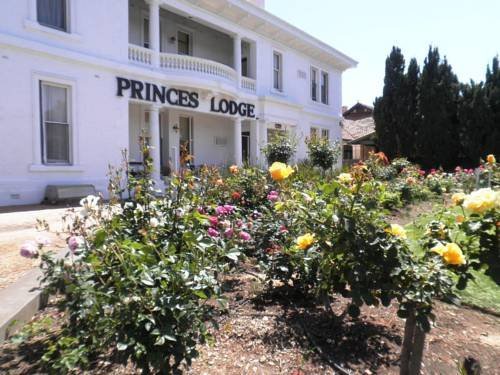Photo: Princes Lodge Motel Photo: Princes Lodge Motel