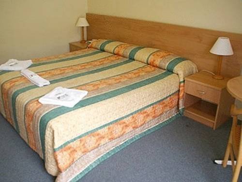Photo: Rest Easy Motel Photo: Rest Easy Motel