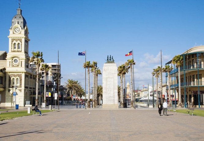 Photo: Glenelg Pacific Apartments Photo: Glenelg Pacific Apartments