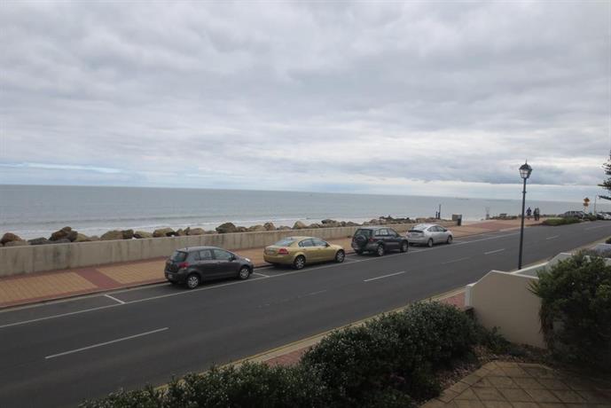 Photo: Glenelg Holiday and Corporate Accommodation Photo: Glenelg Holiday and Corporate Accommodation