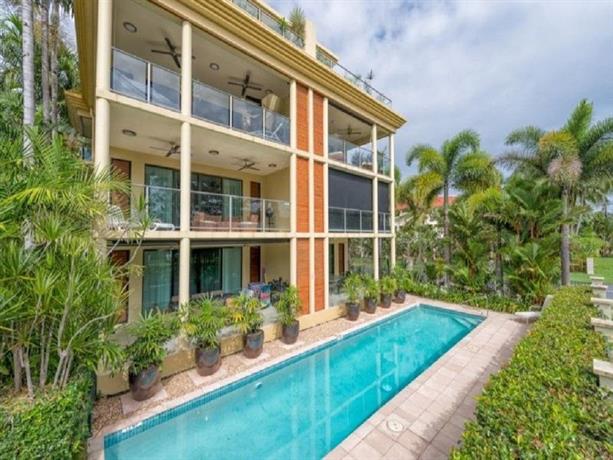 Photo: Cairns Beach Holiday Apartment Photo: Cairns Beach Holiday Apartment