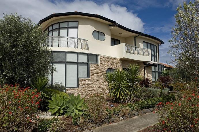 Photo: Villa de Marseilles - Melbourne Photo: Villa de Marseilles - Melbourne