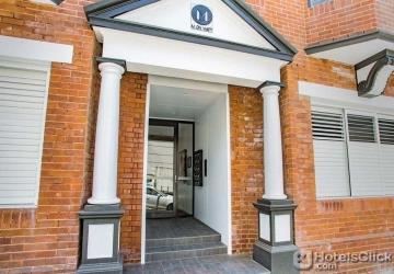 Photo: Hotel 46 Photo: Hotel 46