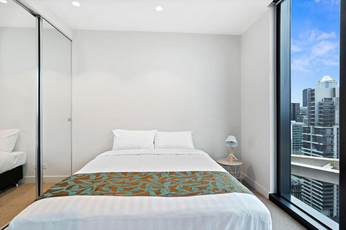 Photo: IFSTAYS EQ Tower - New Apartment in Melbourne CBD Photo: IFSTAYS EQ Tower - New Apartment in Melbourne CBD
