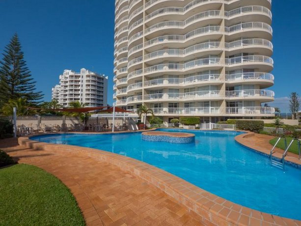 Photo: Burleigh Surf Apartments Photo: Burleigh Surf Apartments