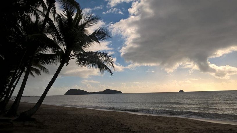 Photo: Latania Luxury Villas Palm Cove Photo: Latania Luxury Villas Palm Cove