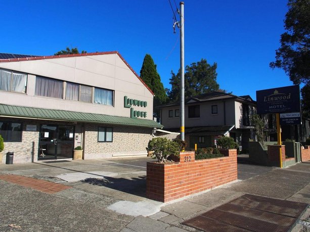 Photo: Linwood Lodge Motel Photo: Linwood Lodge Motel