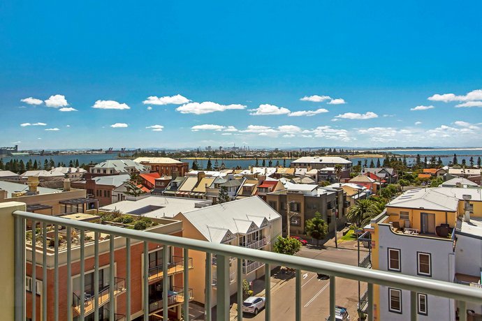 Photo: Quality Hotel Noah's On the Beach Photo: Quality Hotel Noah's On the Beach