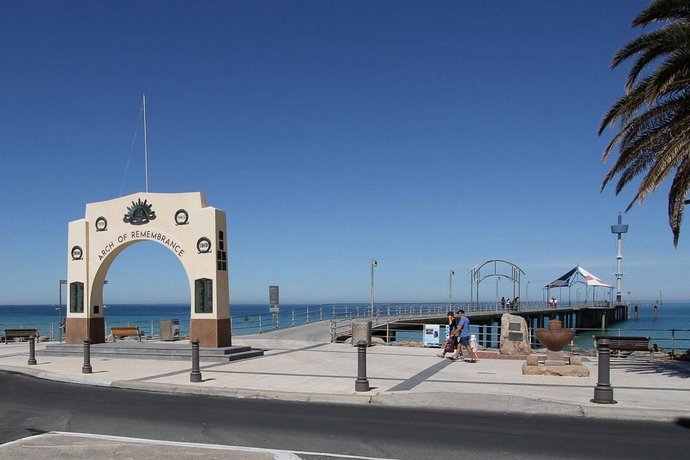 Photo: Esplanade Hotel Adelaide Photo: Esplanade Hotel Adelaide