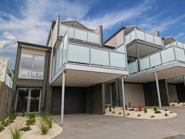 Photo: 7 Falls Apartments Photo: 7 Falls Apartments