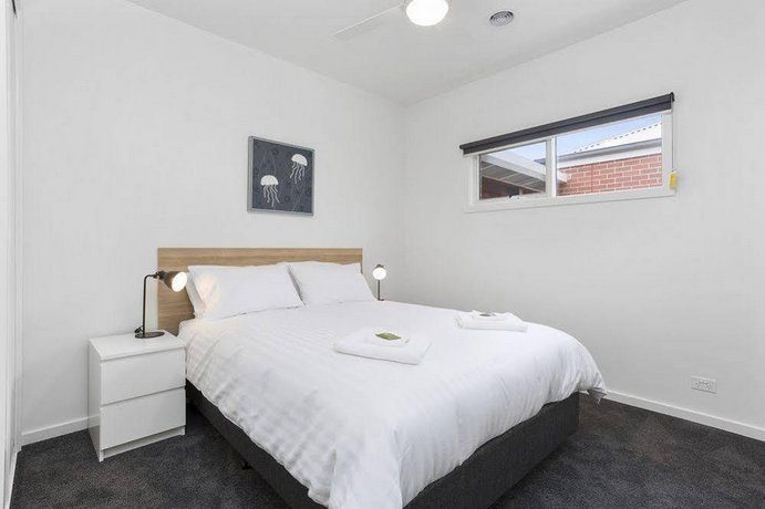 Photo: Coastal Vibe Apartments Photo: Coastal Vibe Apartments