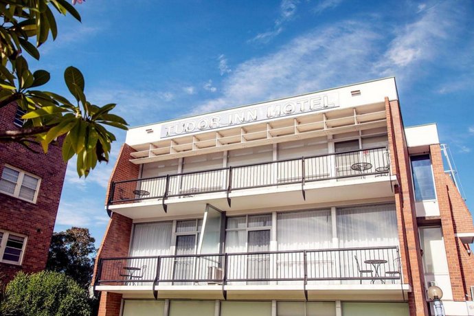 Photo: Tudor Inn Motel Photo: Tudor Inn Motel