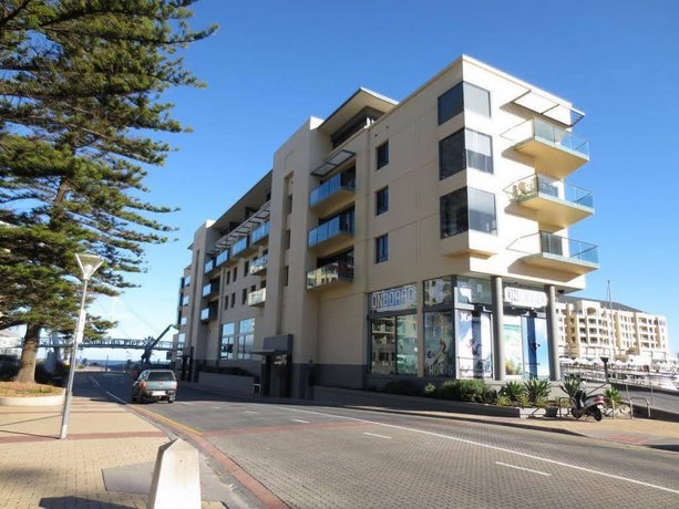 Photo: Light's Landing Apartments Photo: Light's Landing Apartments