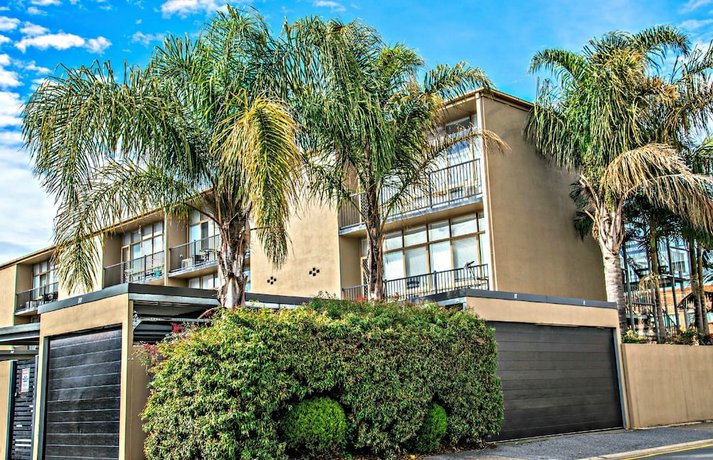 Photo: Adelaide DressCircle Apartments - Ward Street Photo: Adelaide DressCircle Apartments - Ward Street