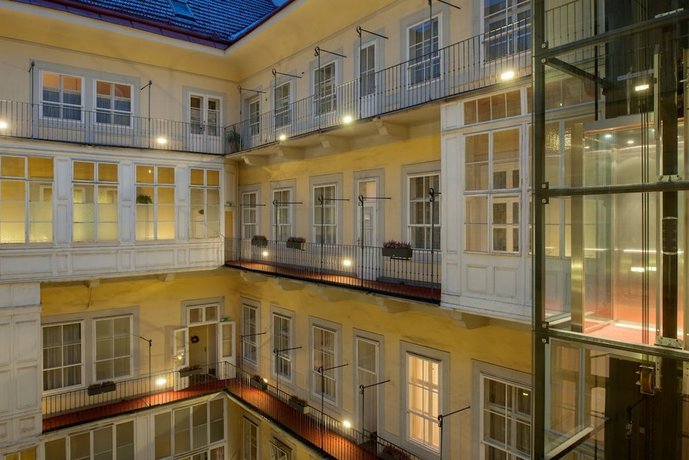 Four Star Hotels in Vienna: Pertschy Palais Hotel