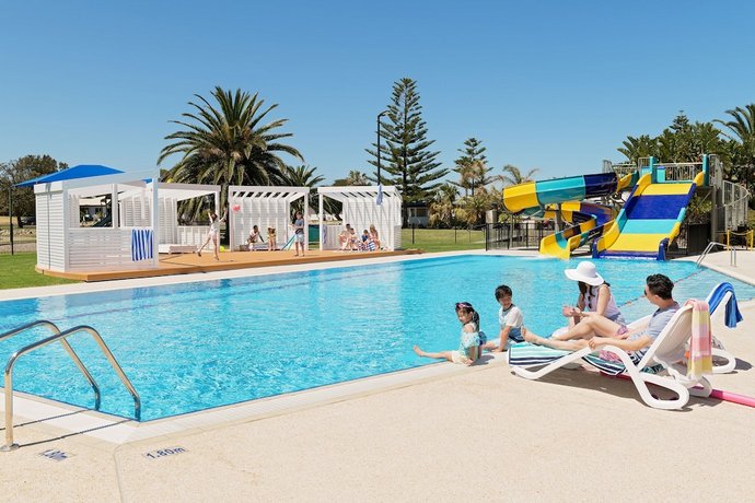 Photo: Adelaide Shores Resort Photo: Adelaide Shores Resort