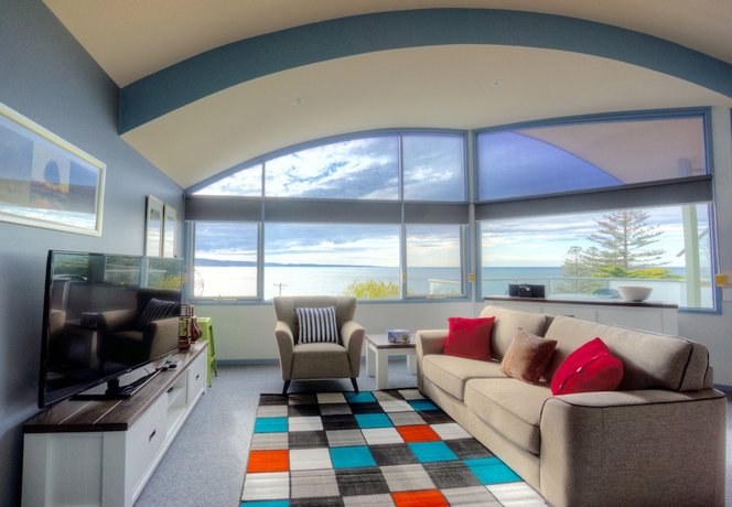 Photo: PierView Apartments Photo: PierView Apartments