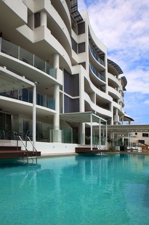 Photo: Waters Edge Apartments Photo: Waters Edge Apartments