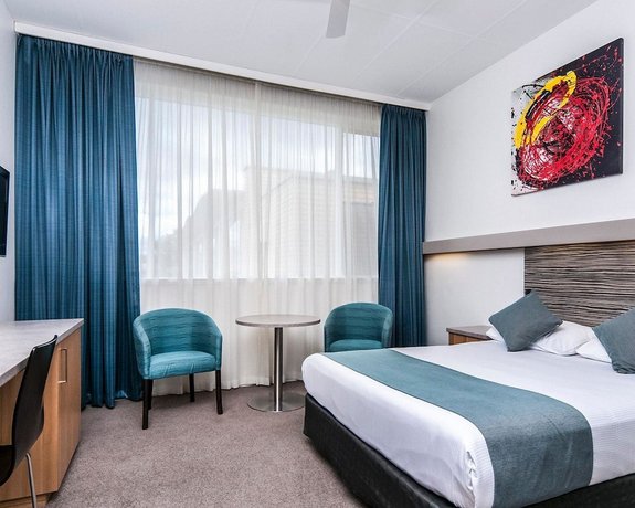 Photo: Comfort Inn Regal Park Photo: Comfort Inn Regal Park