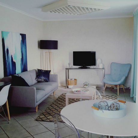 Photo: Bayswaterfront Apartments Photo: Bayswaterfront Apartments
