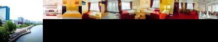 Amaks Tourist Hotel