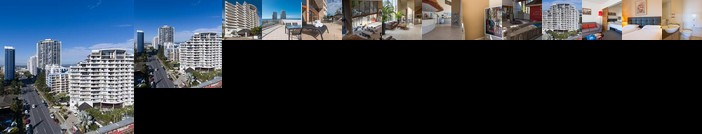 Broadbeach Savannah Resort