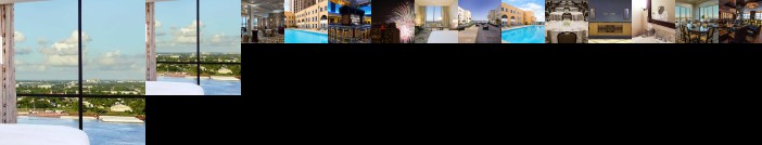 Hilton New Orleans Riverside