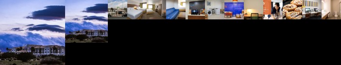 Holiday Inn Express Hotel & Suites Hesperia