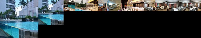 Peninsula Excelsior Hotel