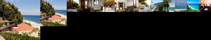 Papa Nero Studios and Apartments Volos