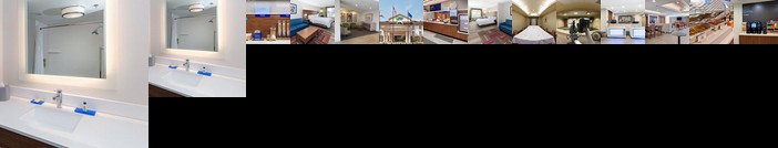 Holiday Inn Express Dinuba West