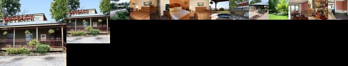 Outback Roadhouse Motel and Suites