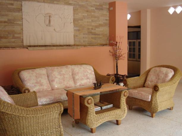 Baan Iyara Guesthouse