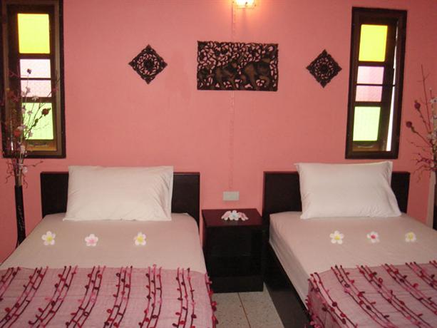 Baan Iyara Guesthouse