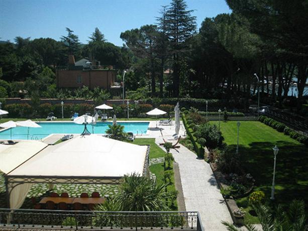 Hotel Holiday Sul Lago