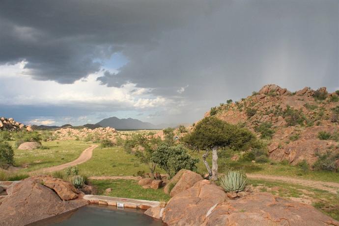 Namibgrens Guest Farm