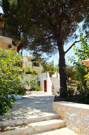 Skiathos Island Suites