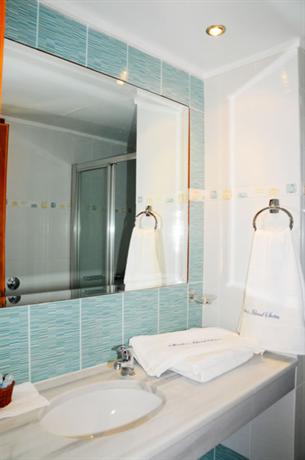 Skiathos Island Suites