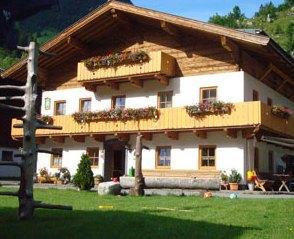 Bauernhof Lahngut Weisbach bei Lofer Austria thumbnail