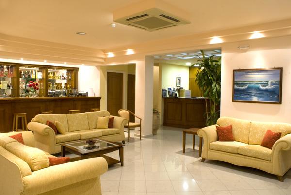 Hiona Holiday Hotel
