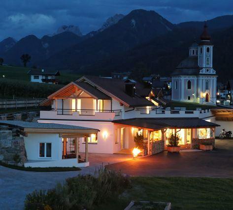 Wirt's Lodge Strassen Austria thumbnail